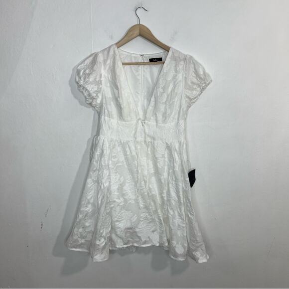NWT Lulus Admirable Spirit White Floral Jacquard Puff Sleeve Mini Dress Size XL - Picture 1 of 14